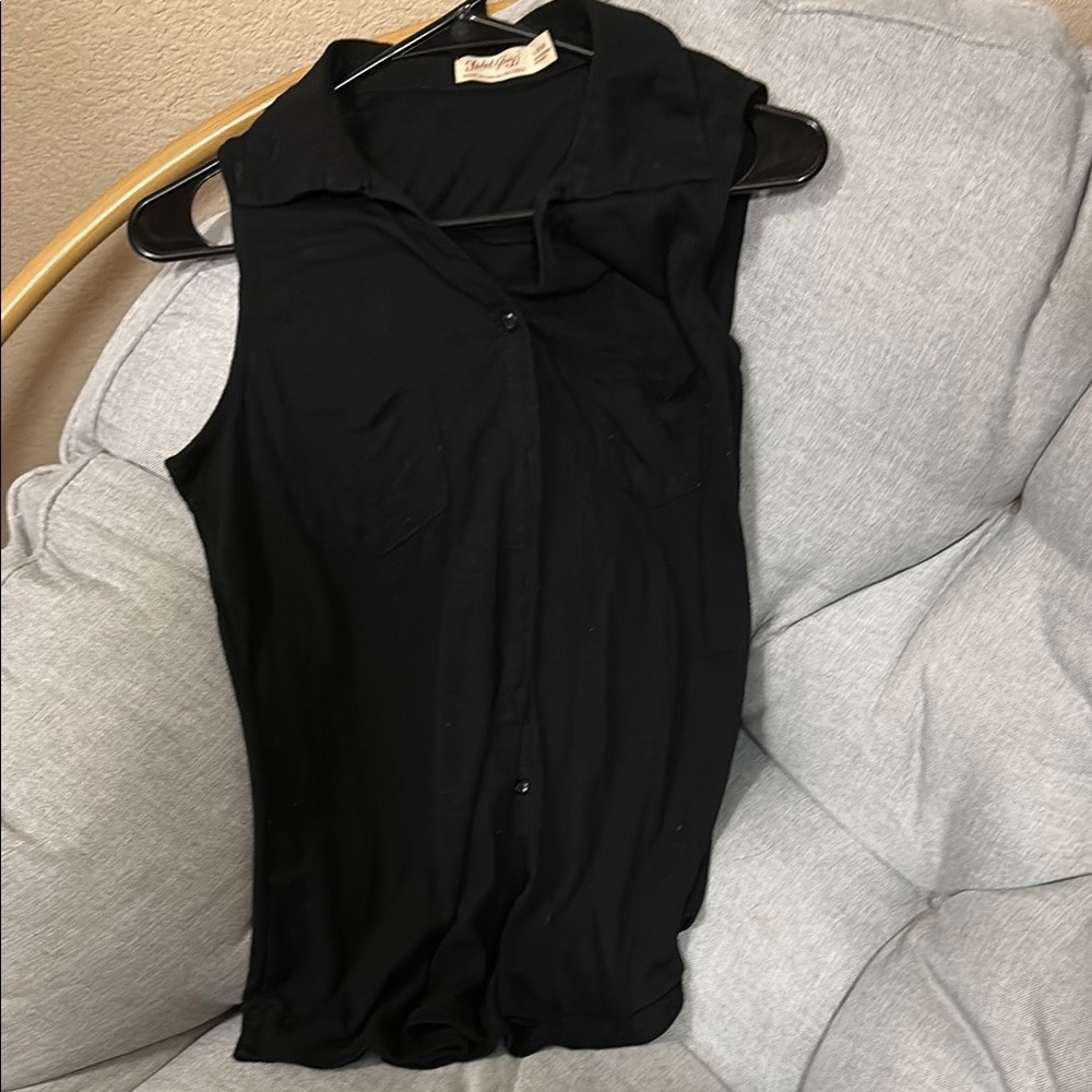 Charlotte Russe Black Sleeveless Tie Front Blouse